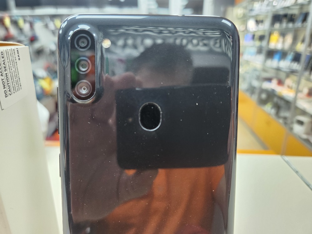 Смартфон Samsung Galaxy A11 2/32