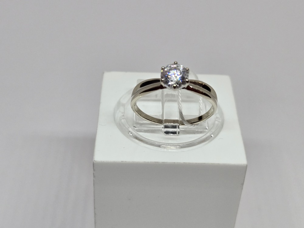 КОЛКМ585 КОЛЬЦО С КАМНЕМ (Au 585)