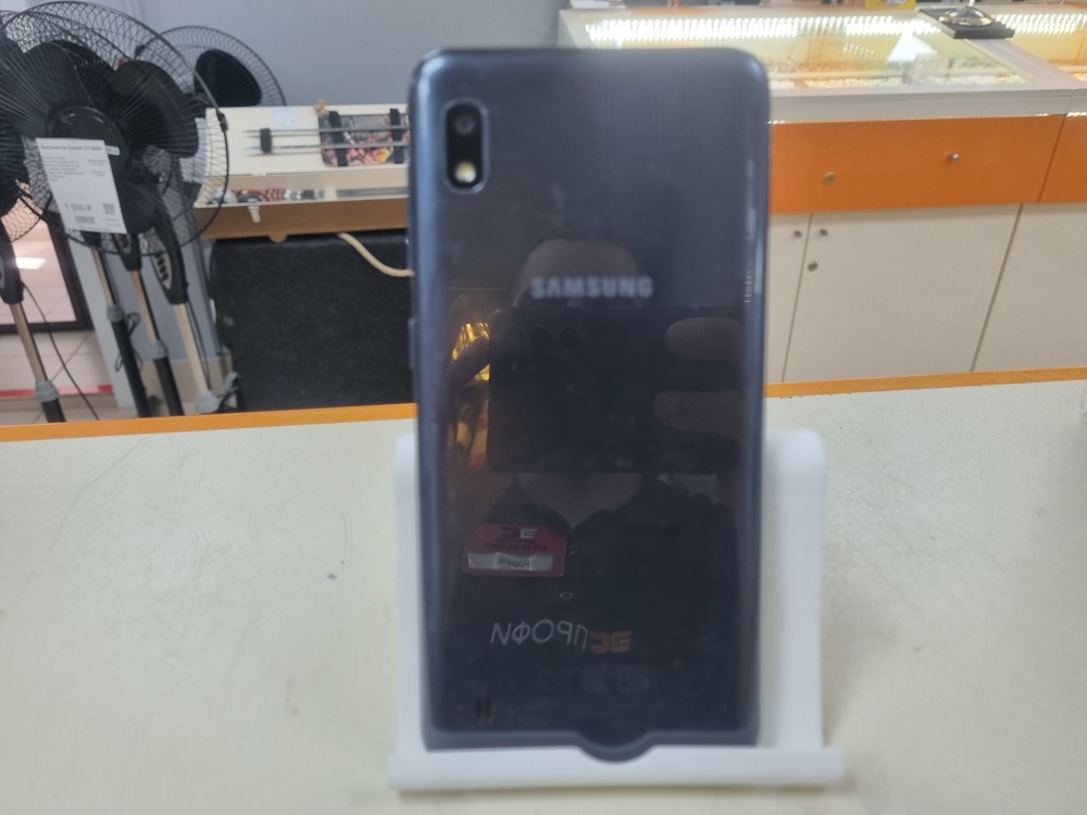 Смартфон Samsung Galaxy A10 2/32
