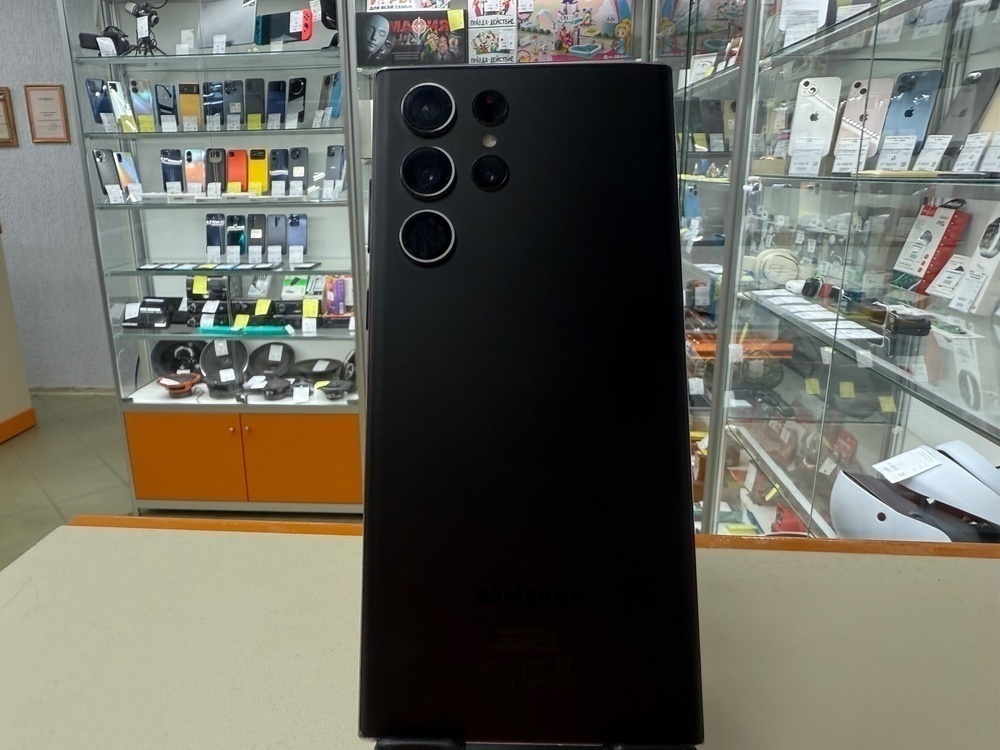 Смартфон Samsung Galaxy S22 Ultra 8/128