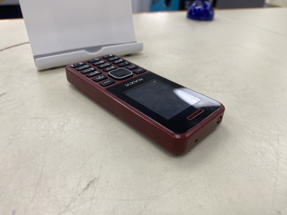 Смартфон Maxvi C20.
