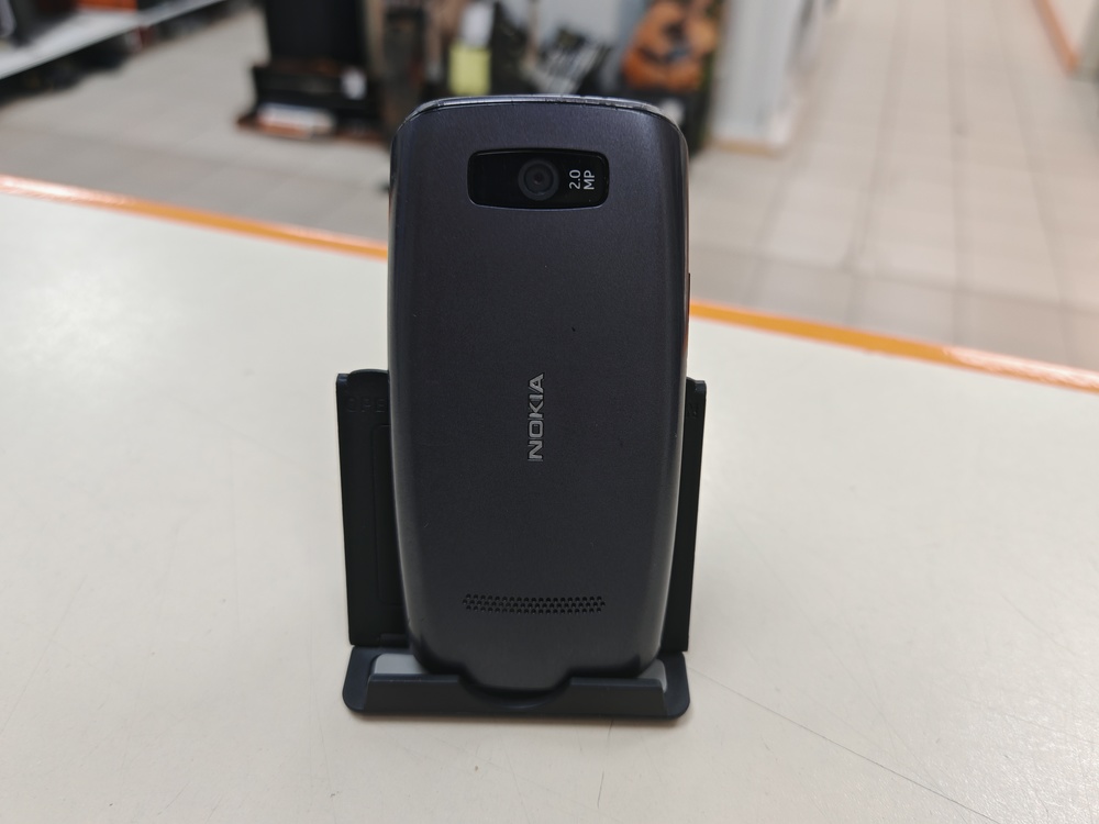 Смартфон Nokia 305