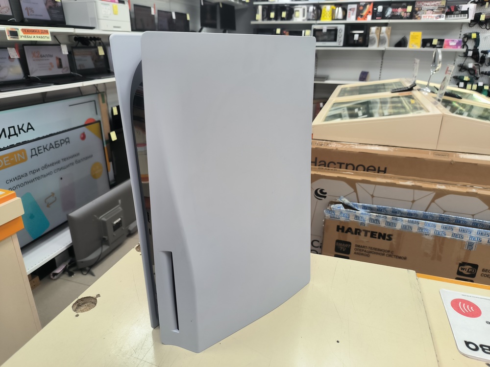 Игровая приставка PlayStation 5 825Gb (С дисководом)