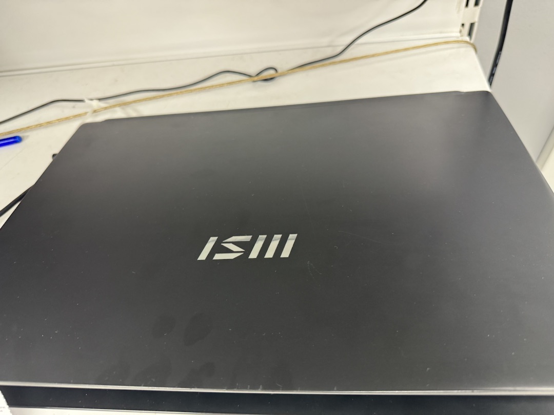Ноутбук MSI Modern 15 B-12M; Core i3-1215U, Intel UHD Graphics, 8 Гб, 256 Гб, Нет