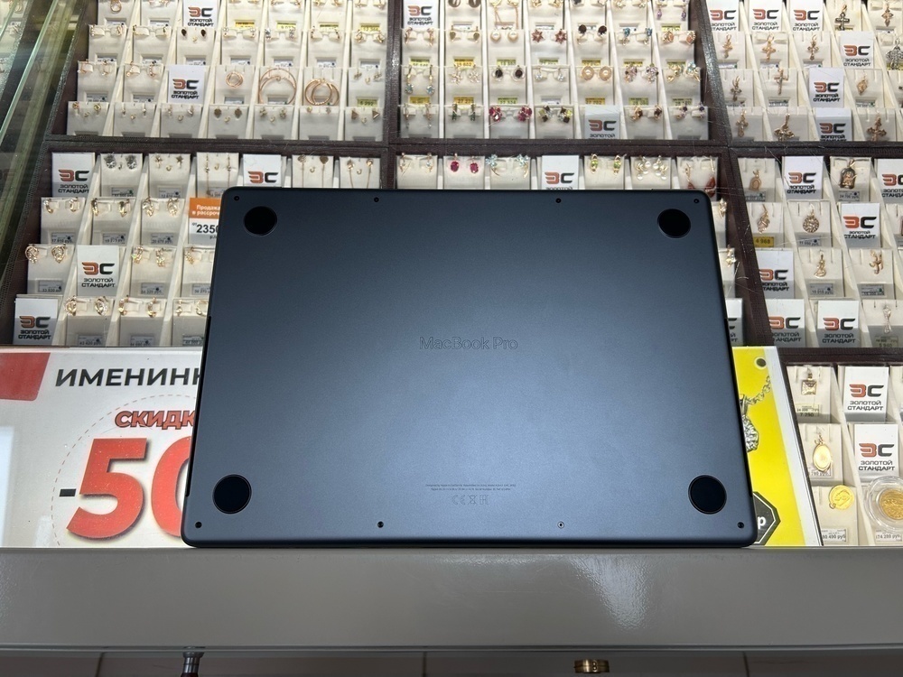 Ноутбук Apple Macbook Pro 14 M1Pro 16/512 (2442)