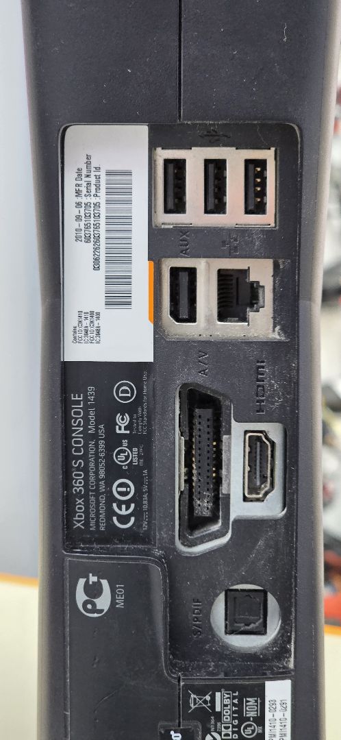 Игровая приставка Xbox 360 S