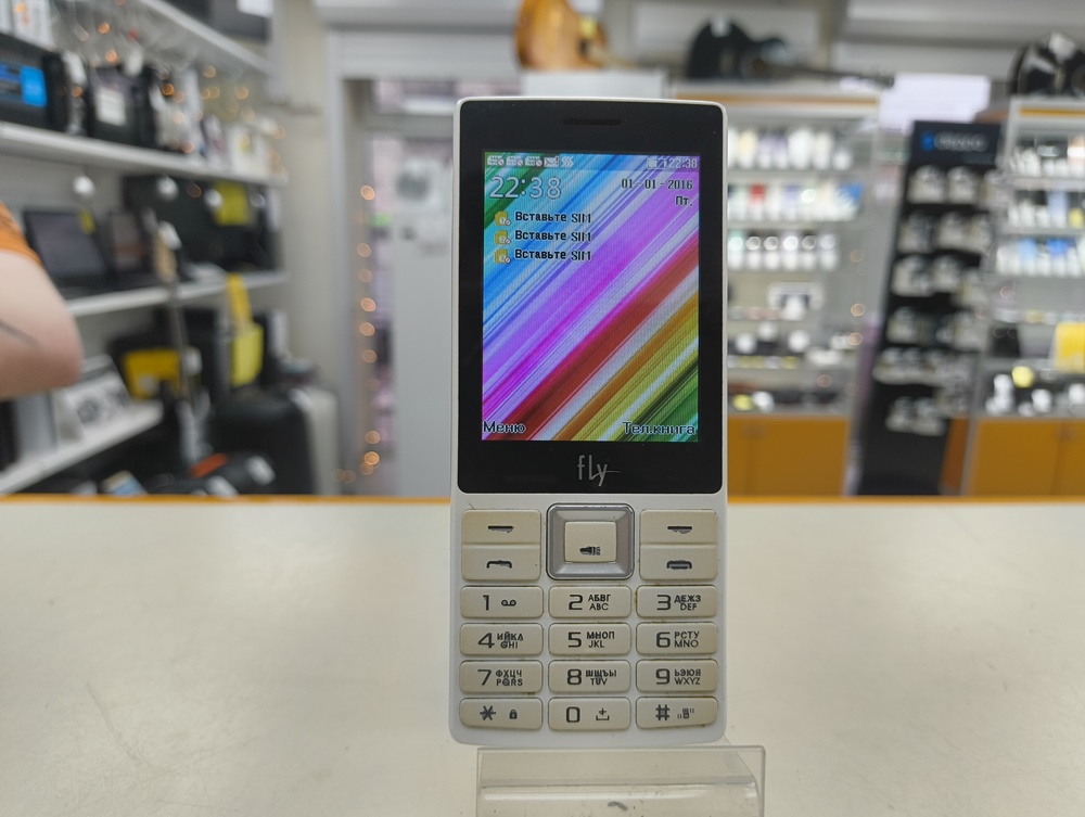 Мобильный телефон Fly TS112