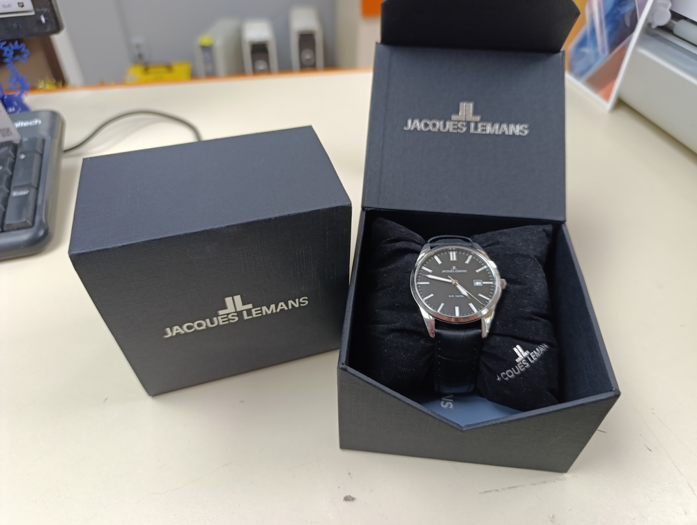 Часы наручные JACQUES LEMANS 1.2002D