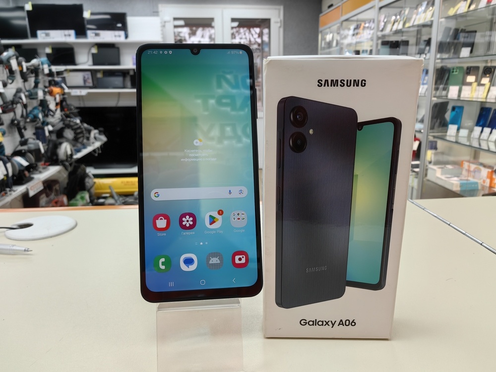 Смартфон Samsung Galaxy A06 4/64