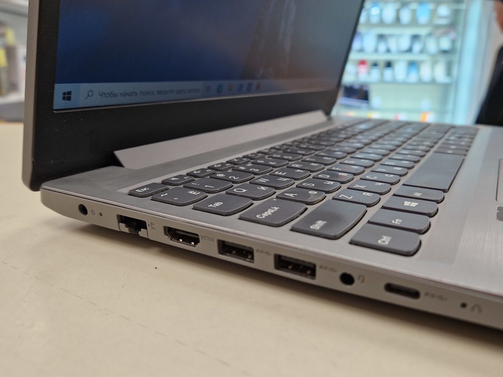 Ноутбук Lenovo IdeaPad 3; Ryzen 5 3500U, Radeon Vega 8, 8 Гб, 256 Гб, Нет