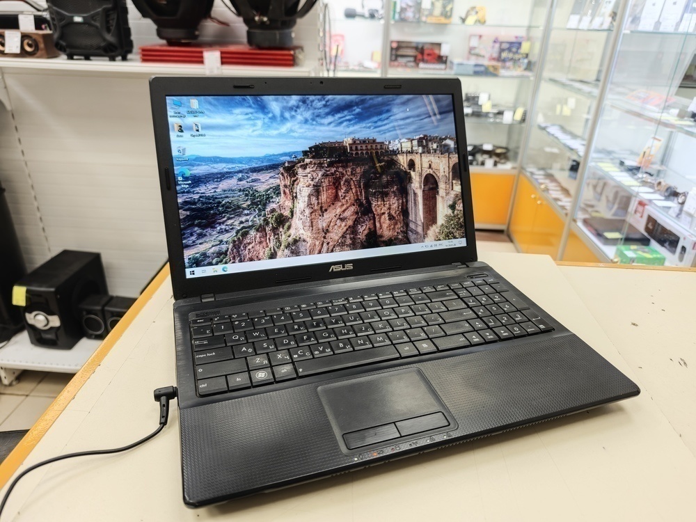 Ноутбук Acer; Core i7-2670QM, Intel UHD Graphics, 4 Гб, 256 Гб, Нет