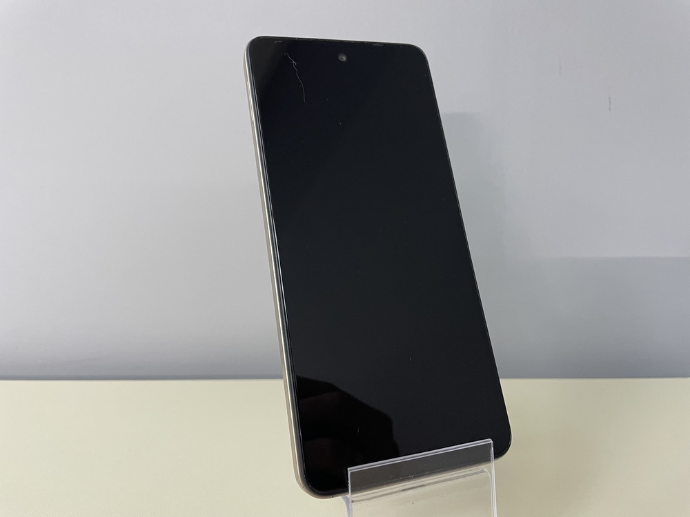 Смартфон Infinix Smart 8 Pro 4/64