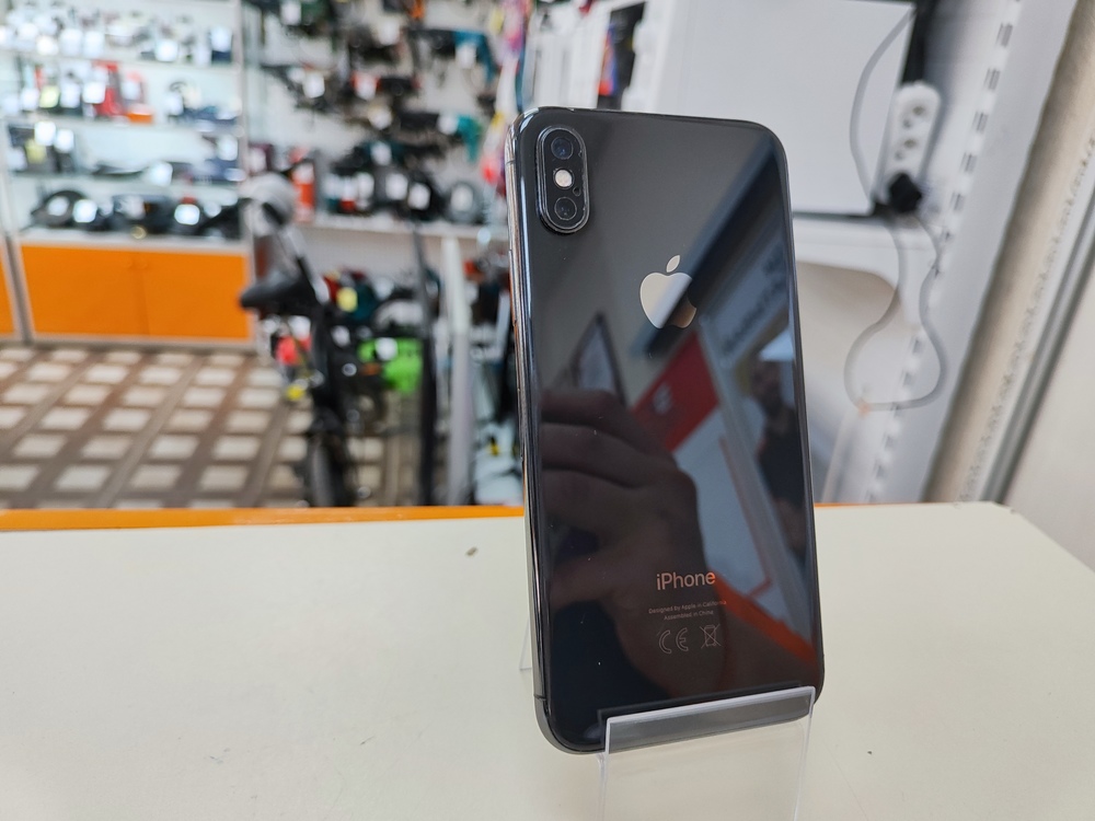 Смартфон Apple iPhone X 64Gb