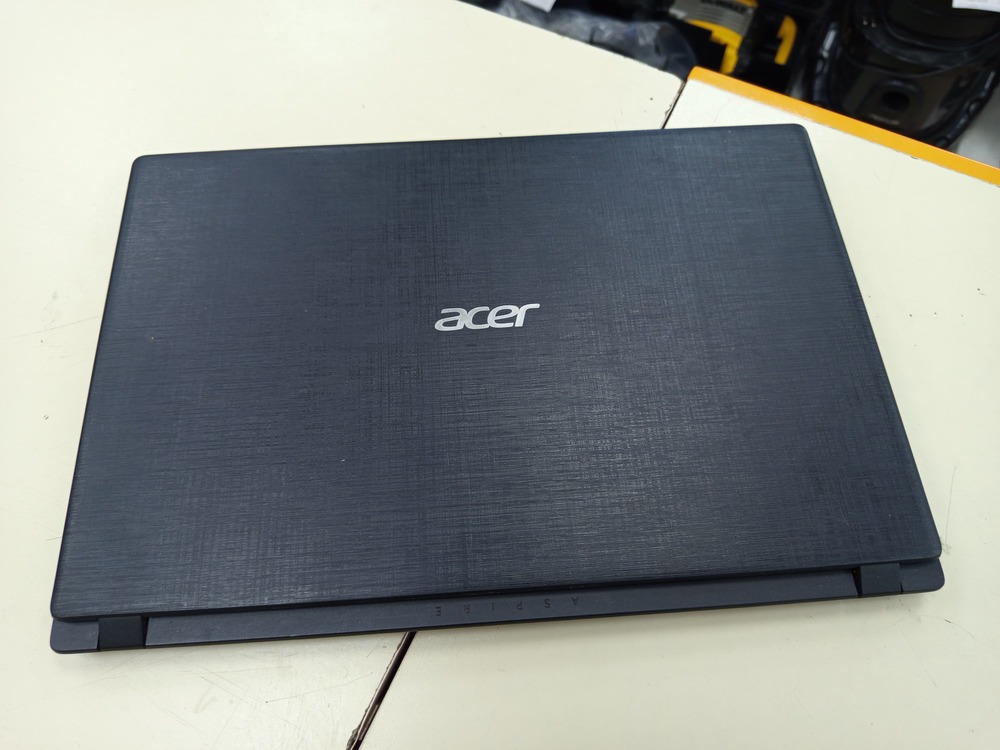 Ноутбук Acer Acer aspire 3 A315-21-64A8; A6-9220e, Radeon R4 series, 4 Гб, Нет, 500 Гб