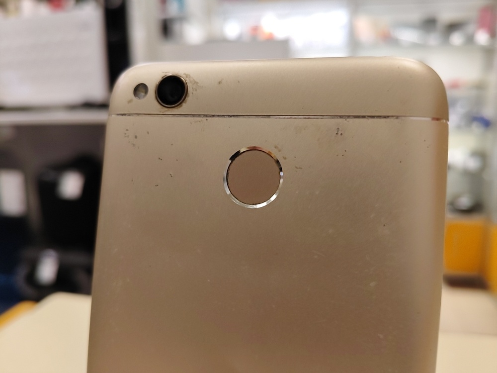 Смартфон Xiaomi Redmi 4X 2/16