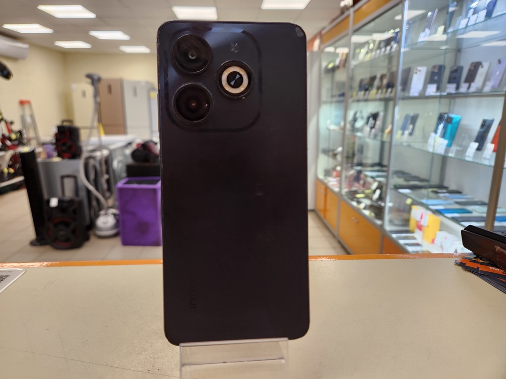 Смартфон Infinix Smart 8 4/128