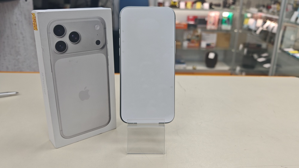 Смартфон Apple Iphone 17 Pro 256Gb eSim