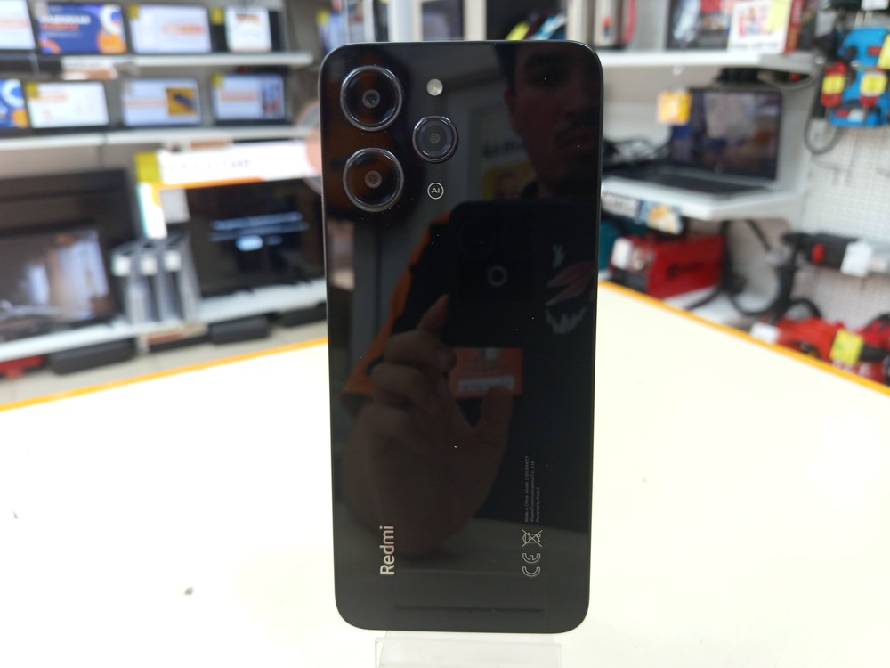 Смартфон Xiaomi Redmi 12 4/128