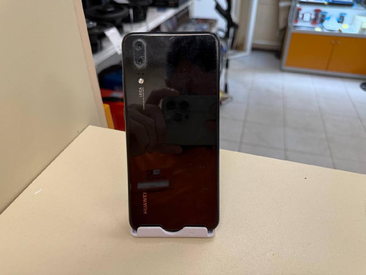 Смартфон Huawei P20