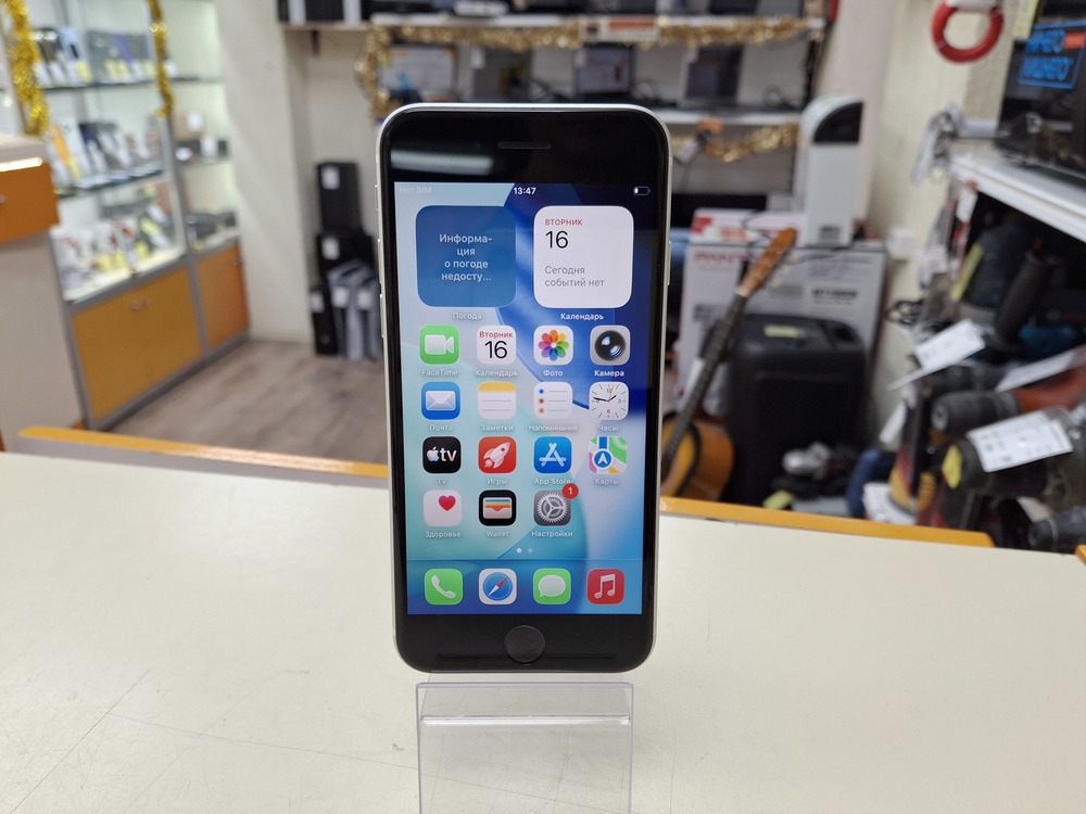 Смартфон Apple iPhone SE 2020 64Gb