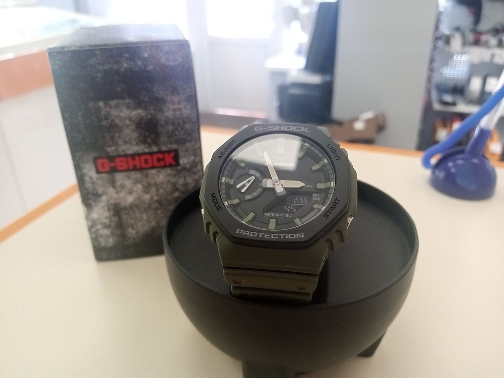 Часы наручные G-SHOCK GA-2110SU