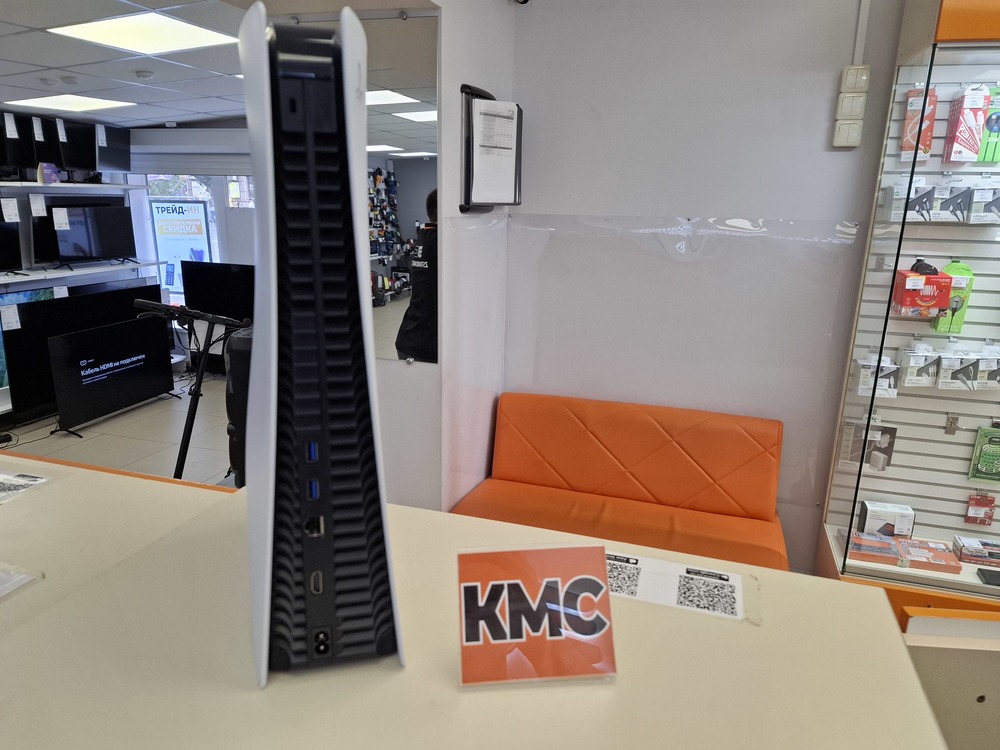 Игровая приставка PlayStation 5 825Gb (С дисководом)