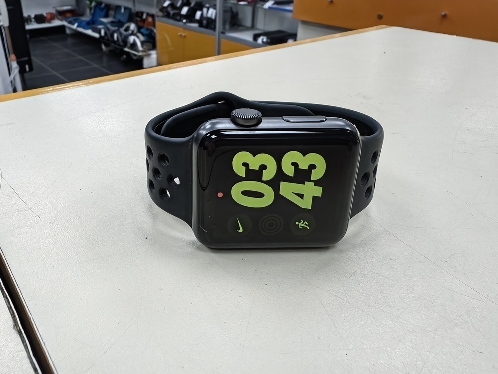 Смарт-часы Apple Watch Series 3 42 мм