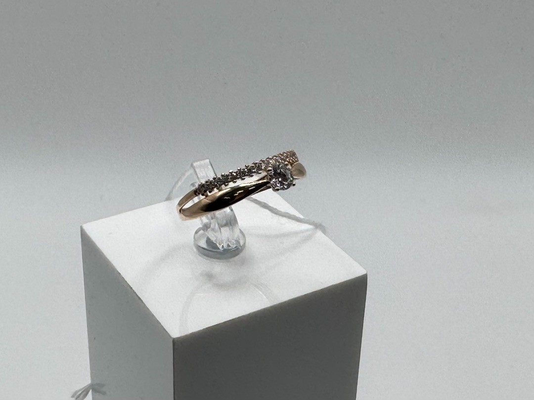 КОЛКМИ585 КОЛЬЦО С КАМНЯМИ (Au 585)