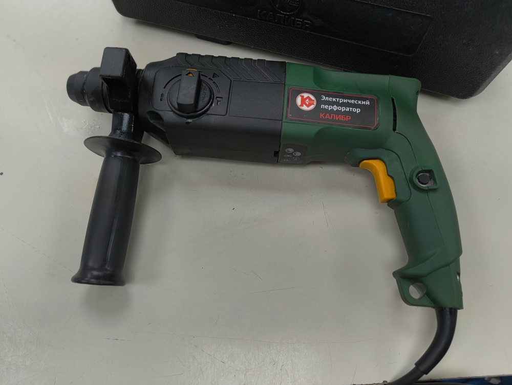 Перфоратор Калибр ЭЛ-650/24