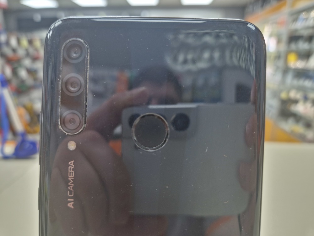 Смартфон Honor 10i 4/128