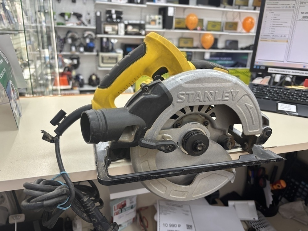 Дисковая пила Stanley SC 16