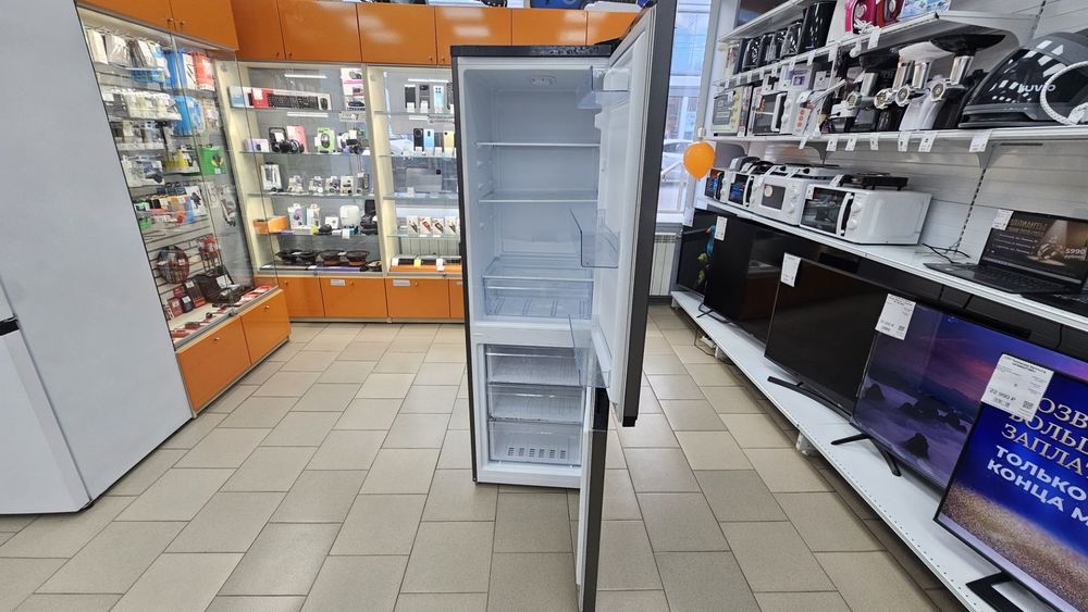 Холодильник Beko B1RCSK251G
