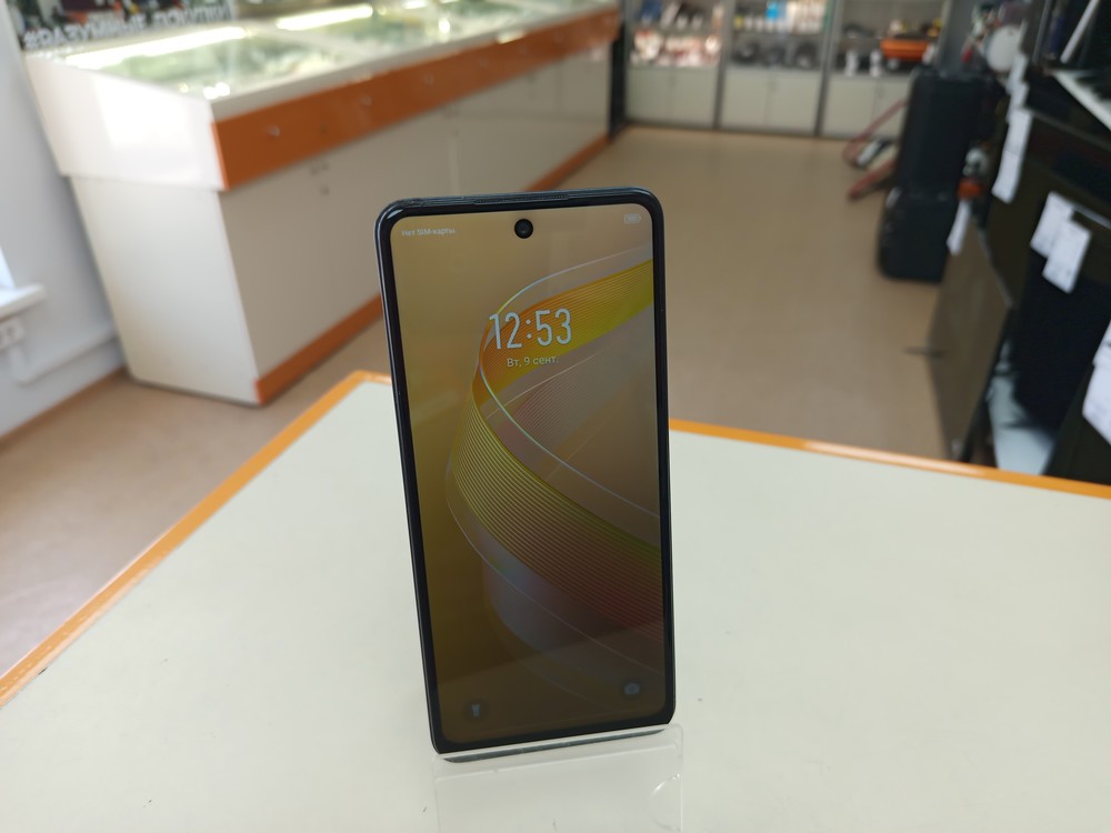 Смартфон Infinix Smart 8 4/128