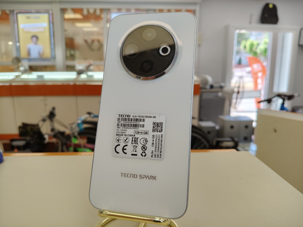 Смартфон Tecno SPARK 30C 4/128
