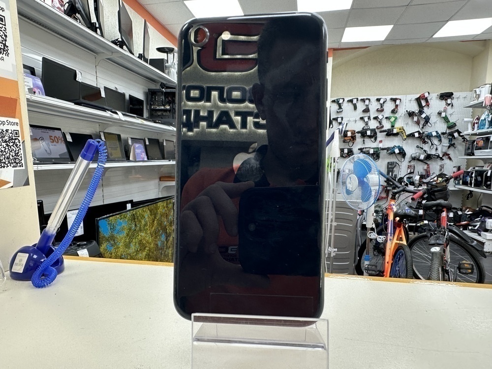 Смартфон Apple Iphone SE 2022 64GB