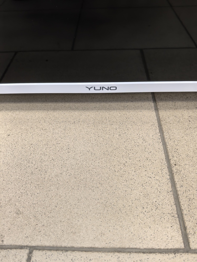 LED Телевизор Yuno ULX-32TCW215
