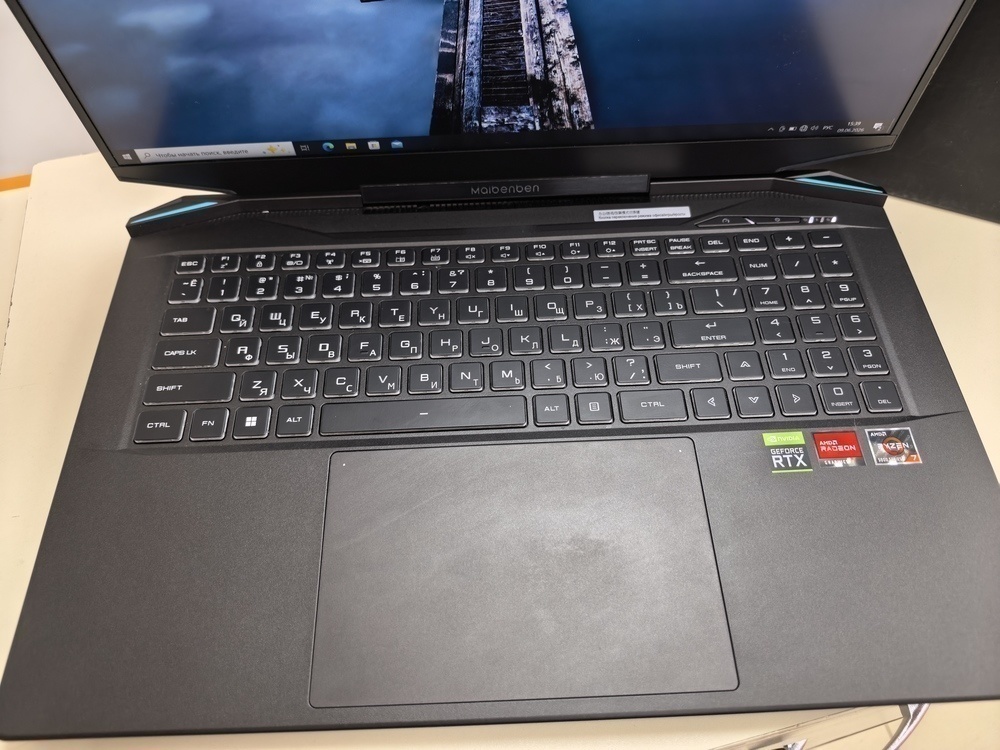 Ноутбук Maibenben; Ryzen 7 5800H, GeForce RTX 3070, 16 Гб, 500 Гб, Нет