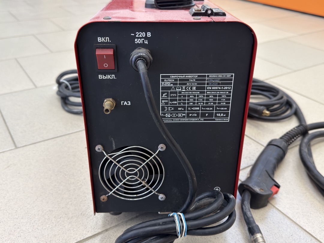Сварочный аппарат Elitech ИС-220ПН