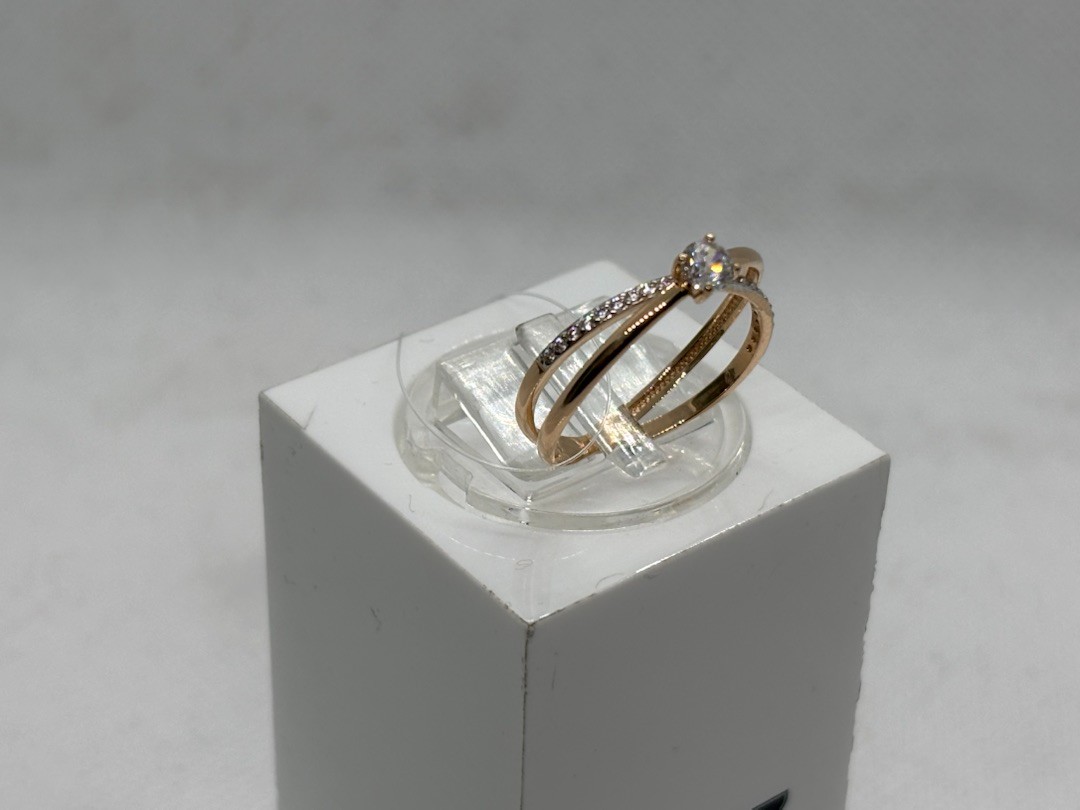 КОЛЬЦО С КАМНЯМИ (Au 585)