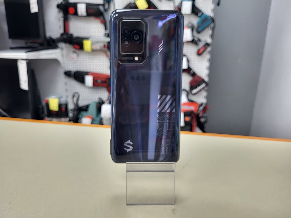 Смартфон Xiaomi BlackShark 5 8/128