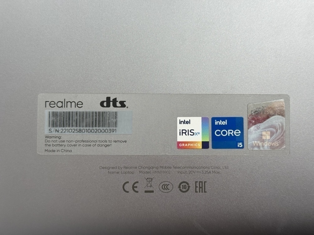 Ноутбук Realme; Core i5-1135G7, Iris(R) Xe Graphics, 8 Гб, 500 Гб, Нет