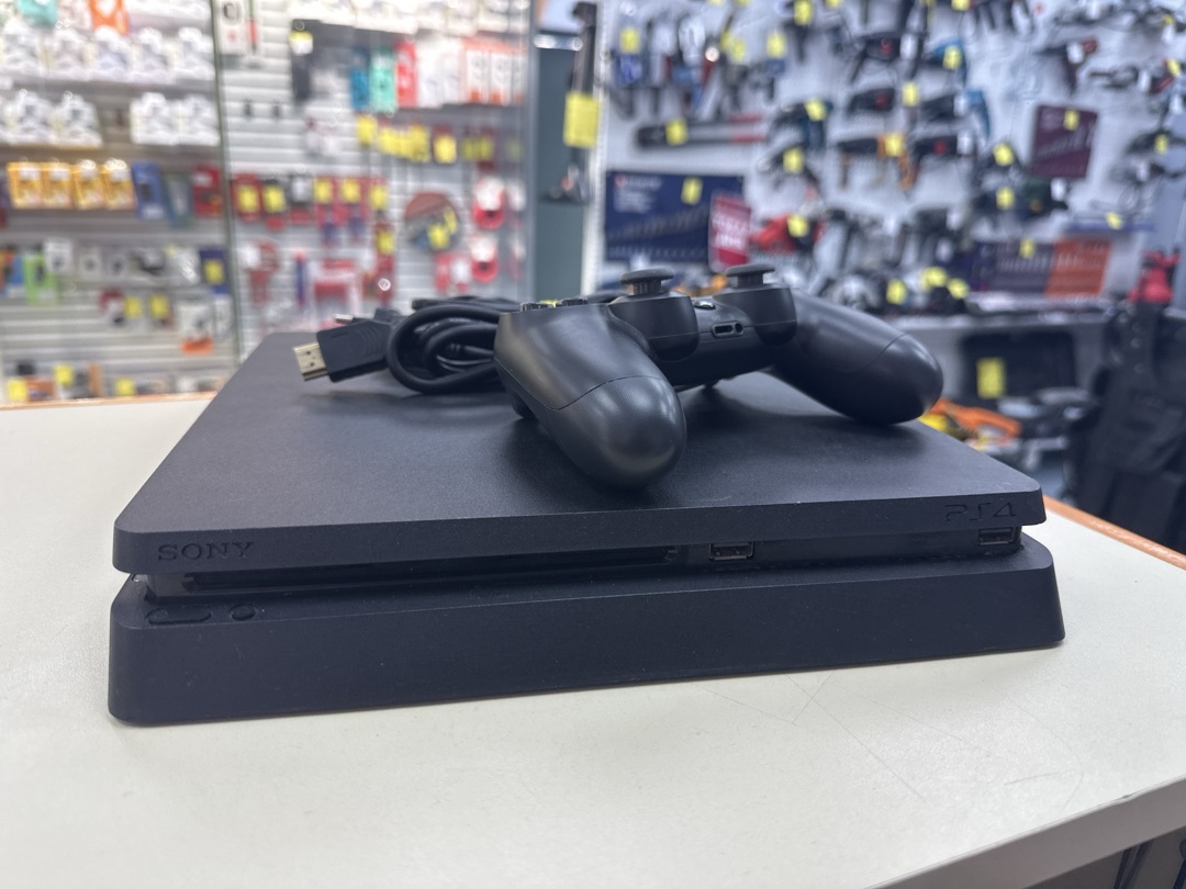 Игровая приставка PlayStation 4 Slim 500GB Игровая приставка PlayStation 4 Slim 500GB