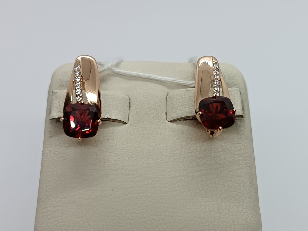 СКМИ585 СЕРЬГИ С КАМНЯМИ (Au 585)