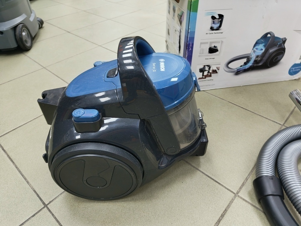 Пылесос Bosch BGS05A220