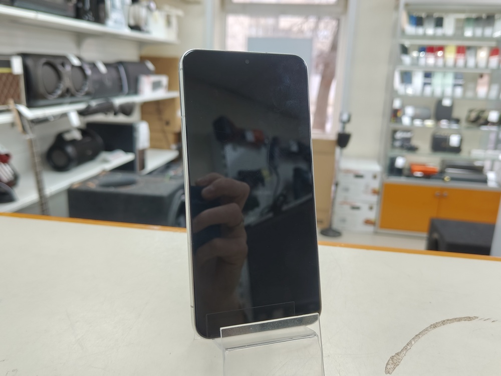 Смартфон Samsung Galaxy S22 8/256