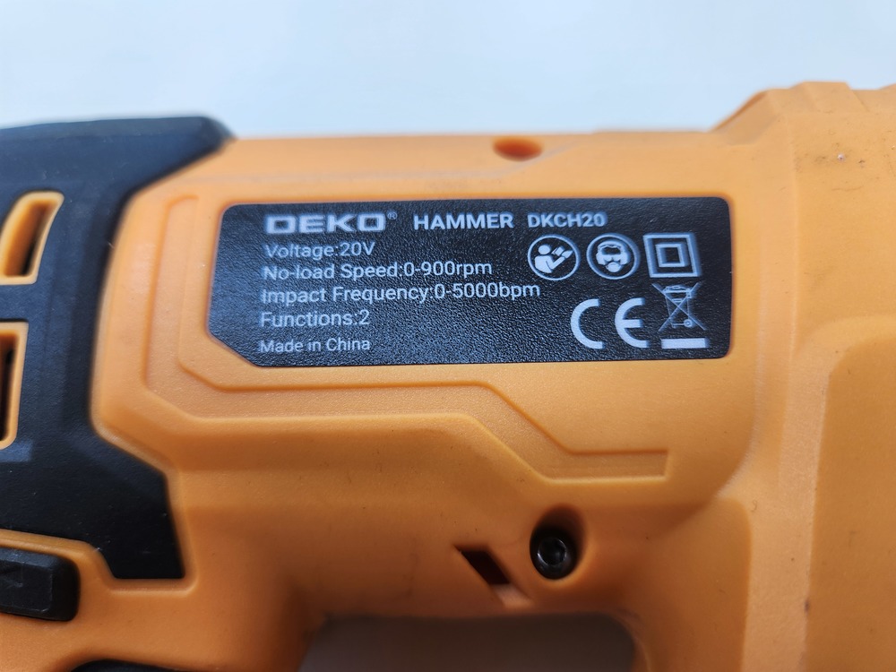 Перфоратор Deko DKCH20