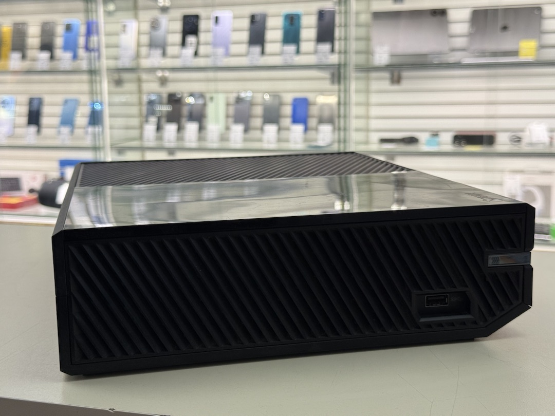 Игровая приставка Xbox One 500Gb