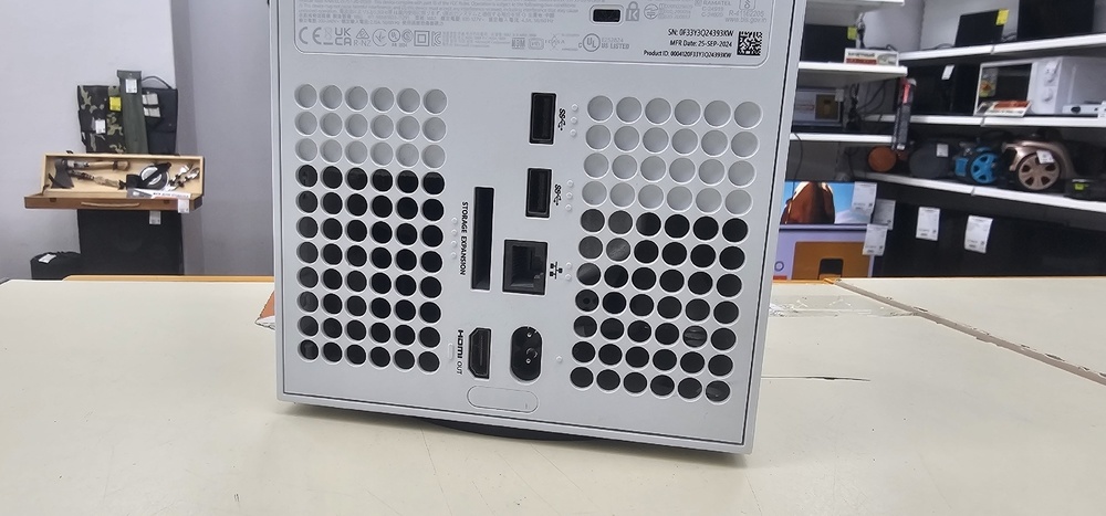Игровая приставка Xbox Series X 1Tb