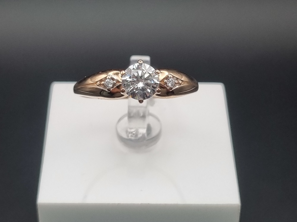 КОЛКМИ585 КОЛЬЦО С КАМНЯМИ (Au 585)