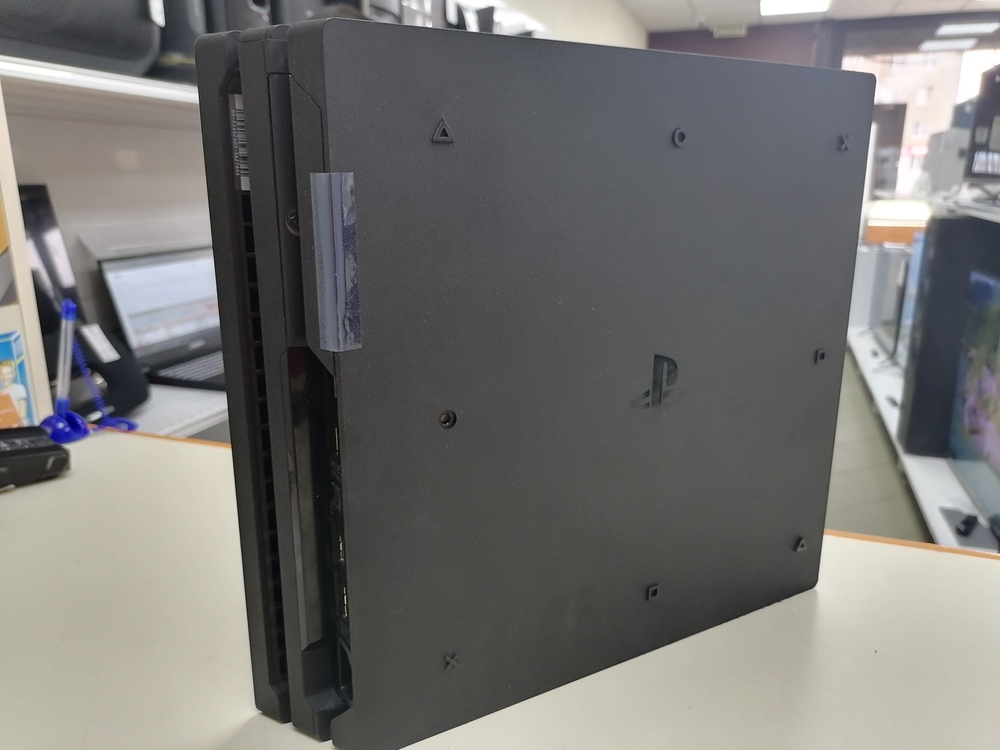 Игровая приставка PlayStation 4 Pro 1Tb